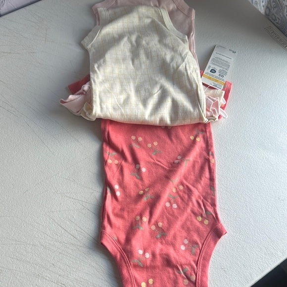 Gerber Pink and Red Bodysuits Soft Cotton One Pieces new - Picture 3 of 5